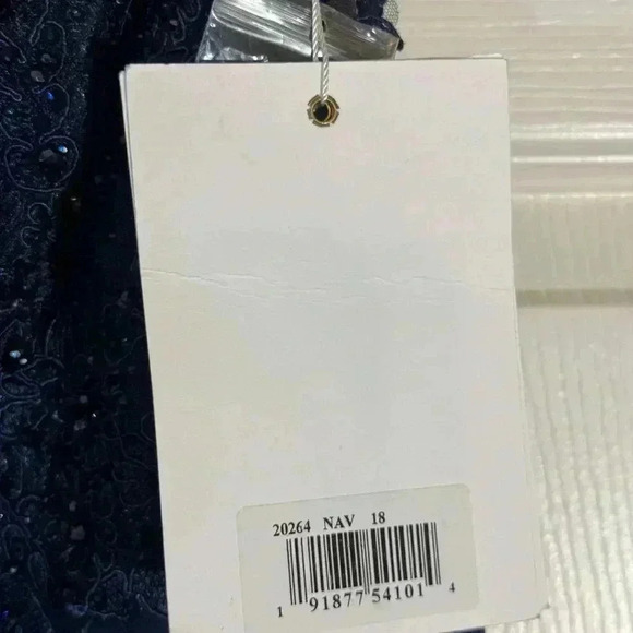 Mac Duggal Sequin Empire Waist Pleated Gown NWT Style 20274 - Picture 7 of 16